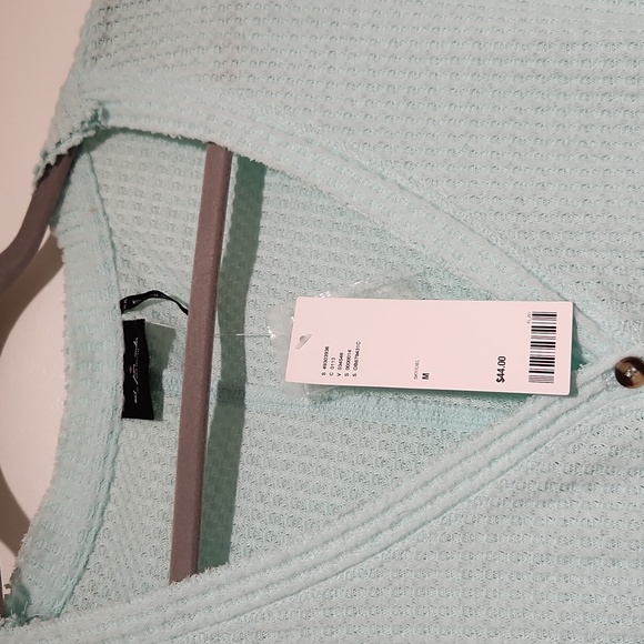 Sweater - Picture 2 of 3